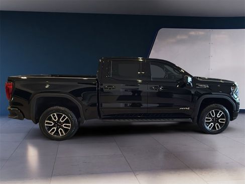 Used 2022 GMC Sierra 1500 AT4 w/ AT4 Premium Package image 8