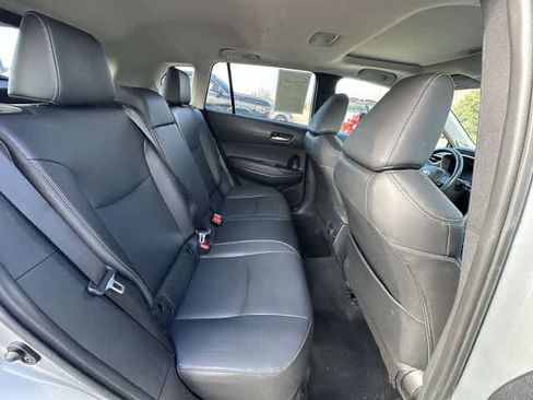 Used 2023 Toyota Corolla Cross XLE w/ Convenience Package image 22