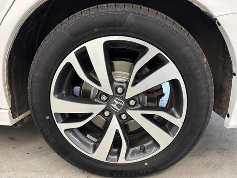 Used 2024 Honda Odyssey Touring image 30