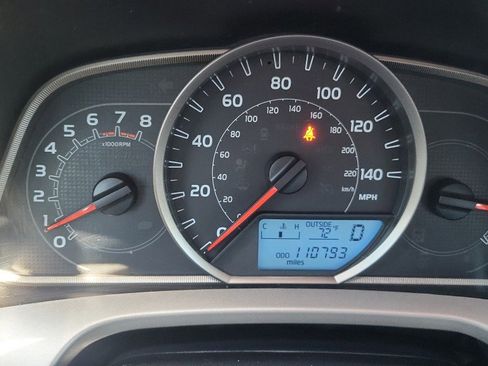 Used 2013 Toyota RAV4 LE FWD image 30