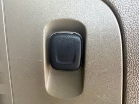 Used 2017 Chevrolet Tahoe Premier AWD/4WD image 13