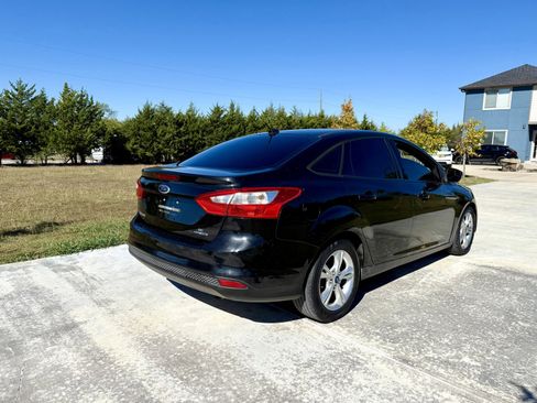 Used 2014 Ford Focus SE image 4
