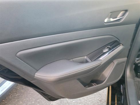 Used 2021 Nissan Altima 2.5 SL image 11