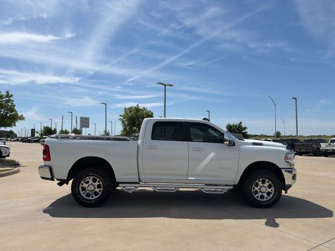 Used 2024 RAM 2500 Laramie AWD/4WD image 6