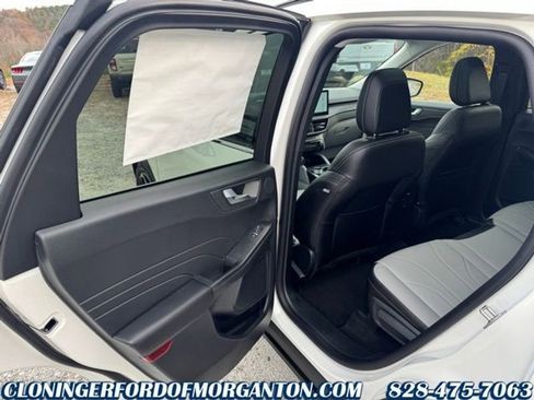 New 2026 Ford Escape Platinum w/ Premium Technology Package image 16