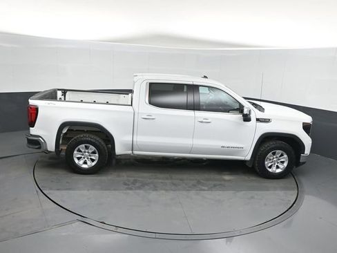 Used 2023 GMC Sierra 1500 SLE AWD/4WD image 28
