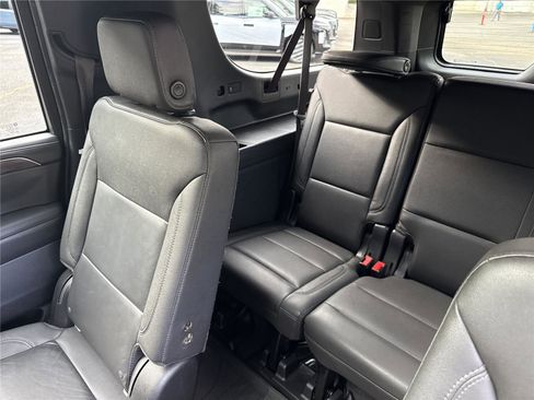 Used 2021 Chevrolet Suburban LT w/ Rear Media and Nav Package image 28