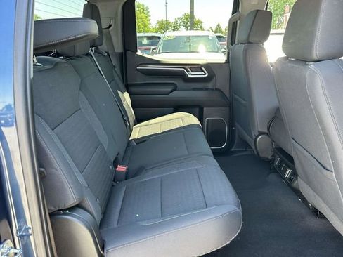 Used 2023 Chevrolet Silverado 1500 LT AWD/4WD image 20