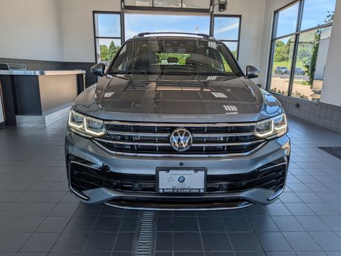 Used 2024 Volkswagen Tiguan SEL R-Line w/ MDO Package, Two-Row AWD/4WD image 8