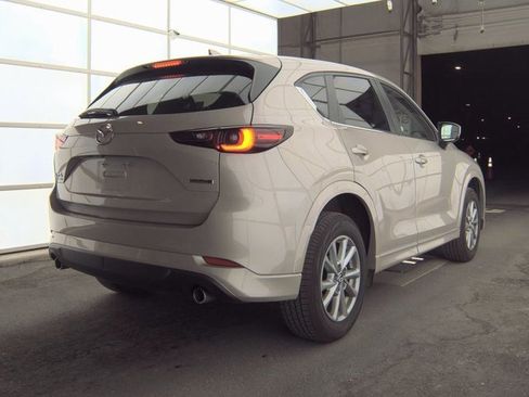 Used 2025 MAZDA CX-5 AWD 2.5 S w/ Select Package image 2
