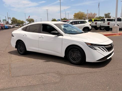 Used 2026 Nissan Sentra SV w/ Floor Mat Package FWD image 8