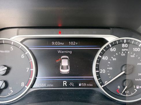 Certified 2024 Nissan Sentra SR w/ SR Premium Package FWD image 32