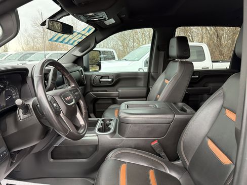 Used 2022 GMC Sierra 2500 AT4 image 8