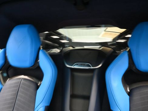 Used 2022 Chevrolet Corvette Stingray Premium Cpe w/ Z51 Performance Package RWD image 25