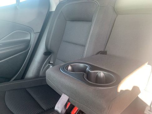 Used 2024 GMC Terrain SLE image 43