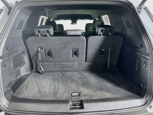 Used 2026 Chevrolet Traverse LT FWD image 28