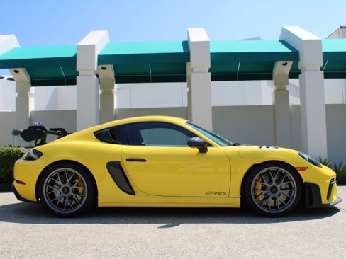 Used 2023 Porsche 718 Cayman GT4 RS image 8