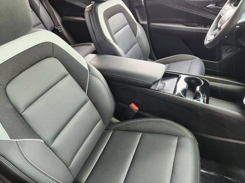 Certified 2024 Chevrolet Blazer EV LT AWD/4WD image 9