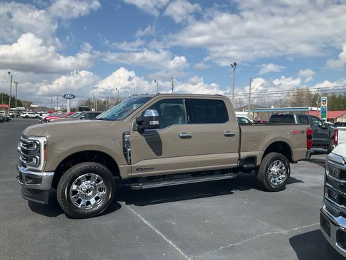 New 2026 Ford F250 Lariat image 8