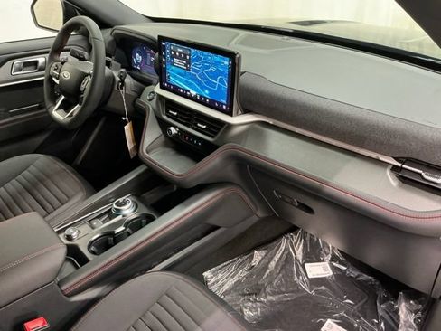 New 2026 Ford Explorer ST-Line w/ ST-Line Street Pack AWD/4WD image 21