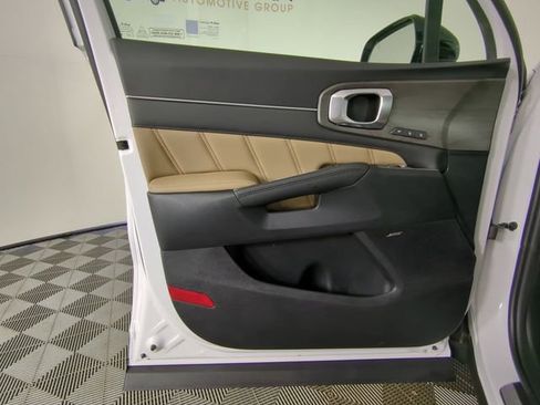 New 2026 Kia Sorento SX Prestige w/ Olive Brown Leather Package image 32