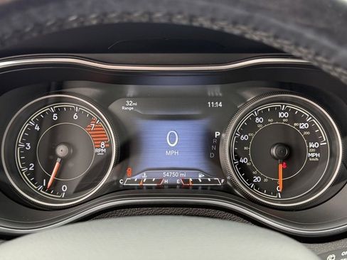 Used 2019 Jeep Cherokee Limited image 25