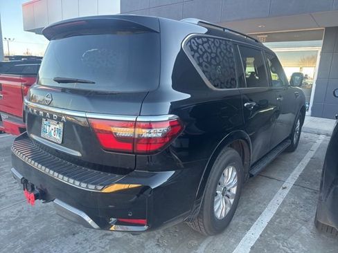 Used 2023 Nissan Armada SV image 4