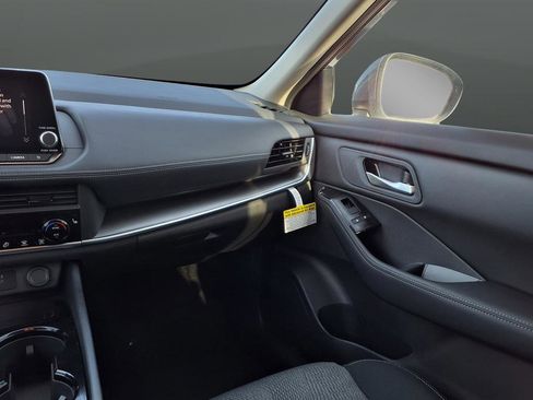 New 2026 Nissan Rogue SV image 23