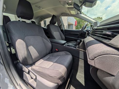 Used 2025 Toyota Camry LE FWD image 31