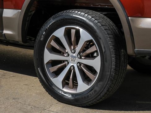 Used 2017 Ford F150 King Ranch w/ Equipment Group 601A Luxury image 52