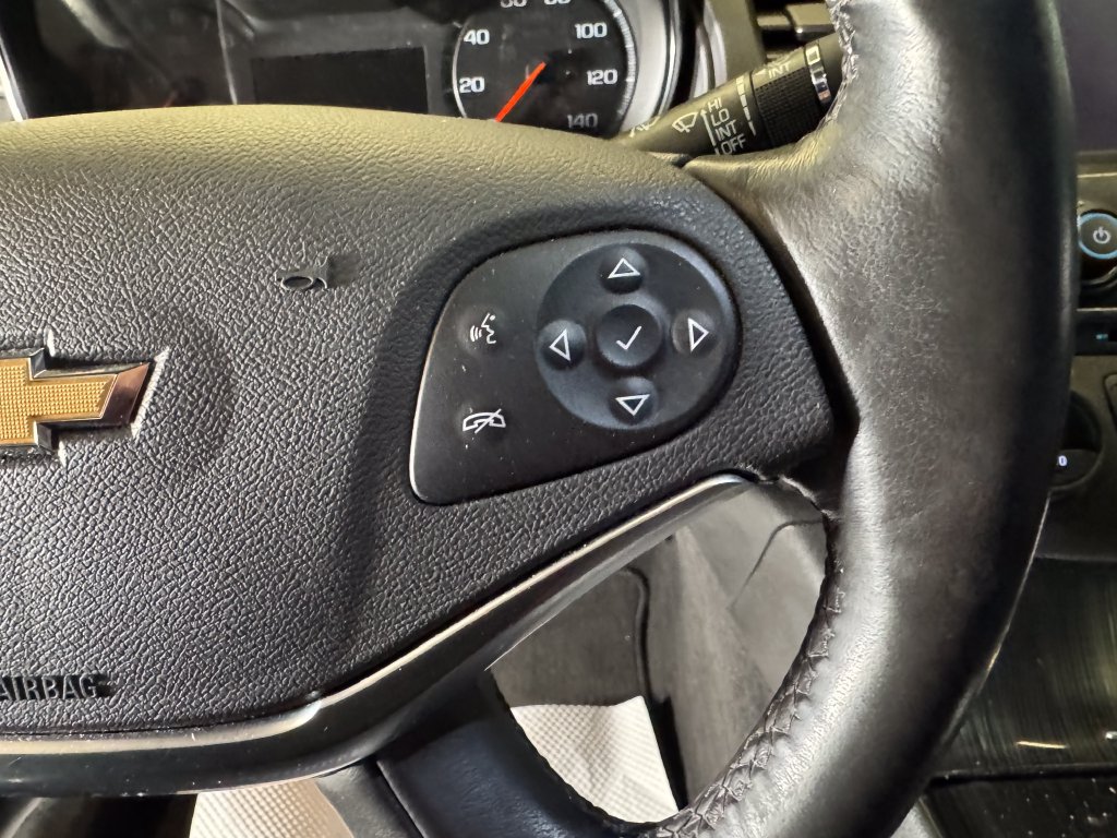 Used 2019 Chevrolet Impala Premier w/ Premier Convenience Package FWD image 12