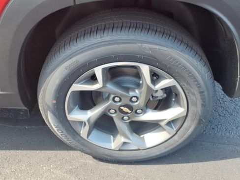 New 2026 Chevrolet Trax LT FWD image 9
