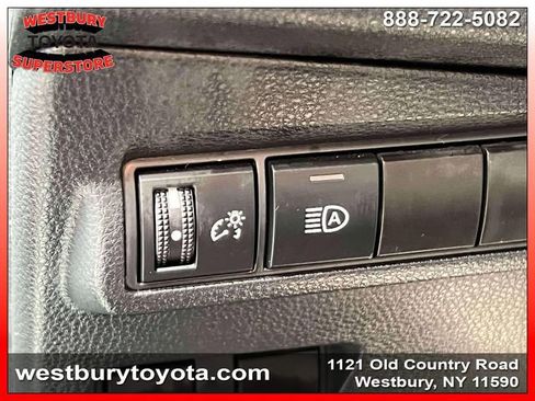 Certified 2023 Toyota Corolla Cross LE w/ Moonroof Package AWD/4WD image 19