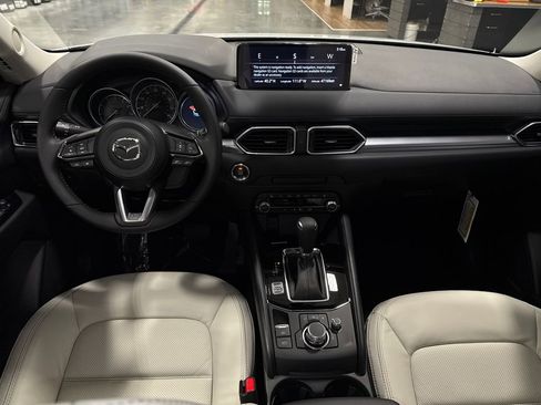 New 2025 MAZDA CX-5 AWD 2.5 S w/ Preferred Package image 6