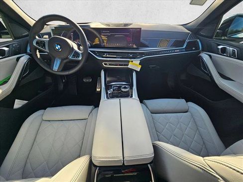 New 2026 BMW X6 xDrive40i w/ Executive Package image 16