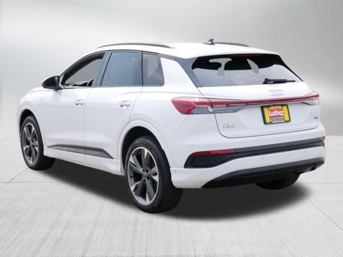 Used 2023 Audi Q4 e-tron Premium Plus w/ Premium Plus AWD/4WD image 5