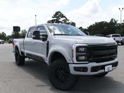 New 2026 Ford F250 Lariat w/ Black Appearance Package