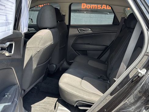 Used 2023 Kia Sportage LX AWD/4WD image 17