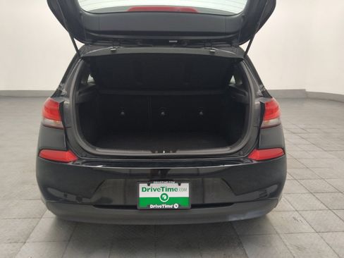 Used 2019 Hyundai Elantra GT FWD image 29