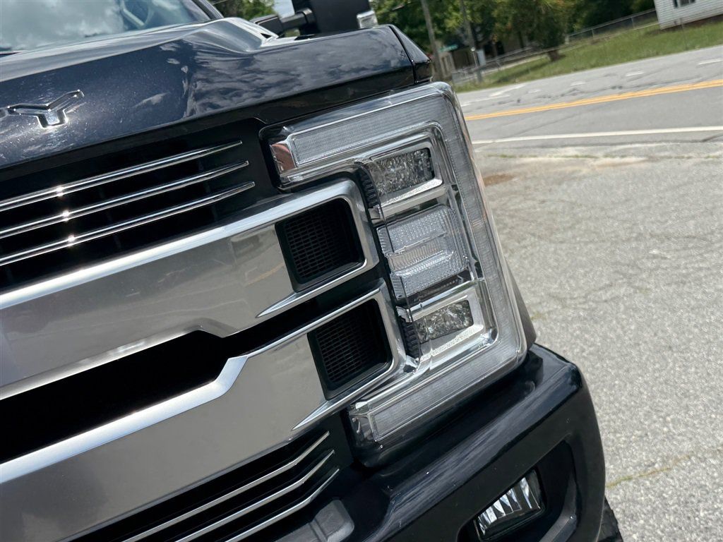 Used 2019 Ford F350 Limited w/ FX4 Off-Road Package AWD/4WD image 11