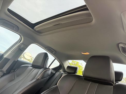 Used 2020 Acura ILX image 25