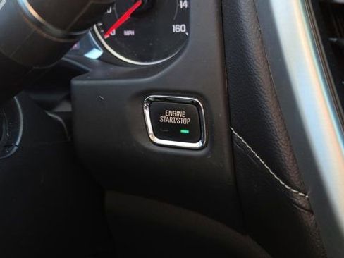 Used 2022 GMC Acadia SLT image 14