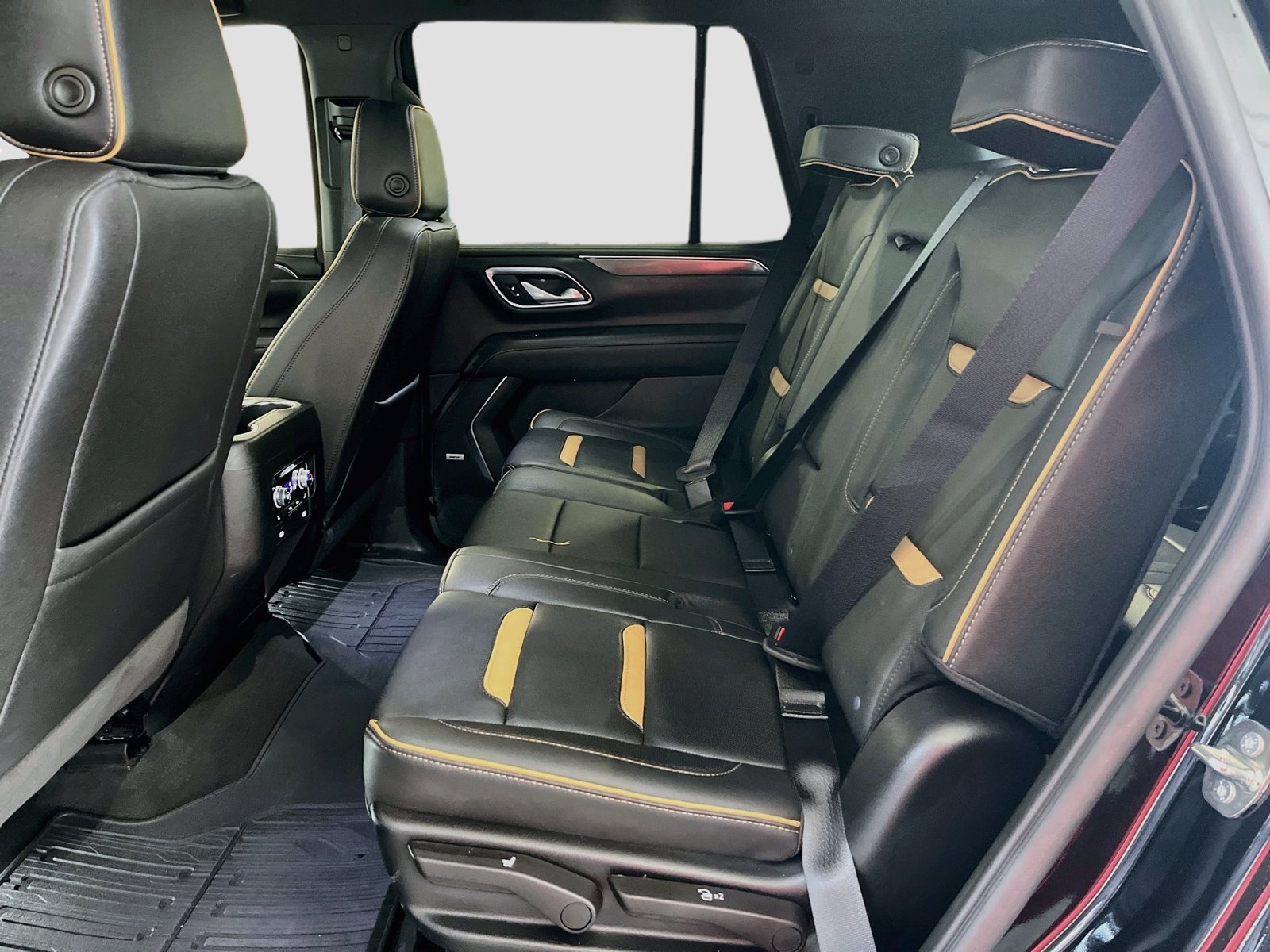 Used 2024 GMC Yukon AT4 AWD/4WD image 26
