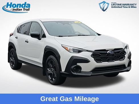 Used 2024 Subaru Crosstrek 2.0i w/ Crosstrek Mirror Package image 3