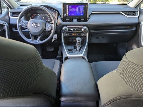 Used 2025 Toyota RAV4 LE image 28