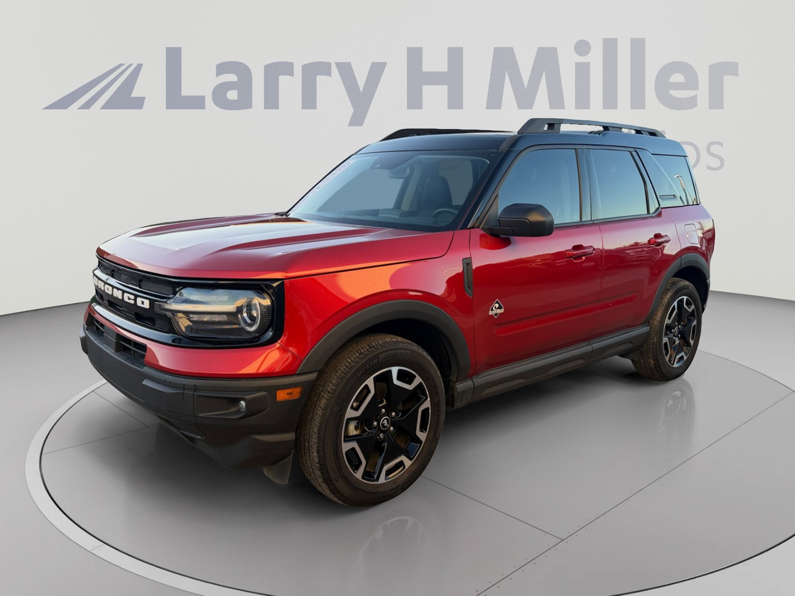 Used 2024 Ford Bronco Sport Outer Banks w/ Tech Package AWD/4WD image 1