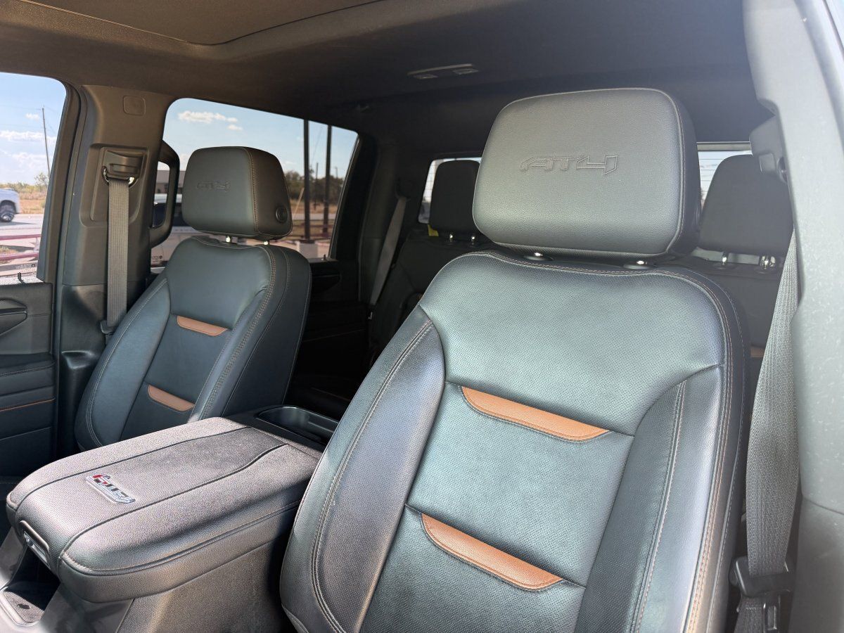 Used 2024 GMC Sierra 2500 AT4 w/ AT4 Premium Plus Package AWD/4WD image 27