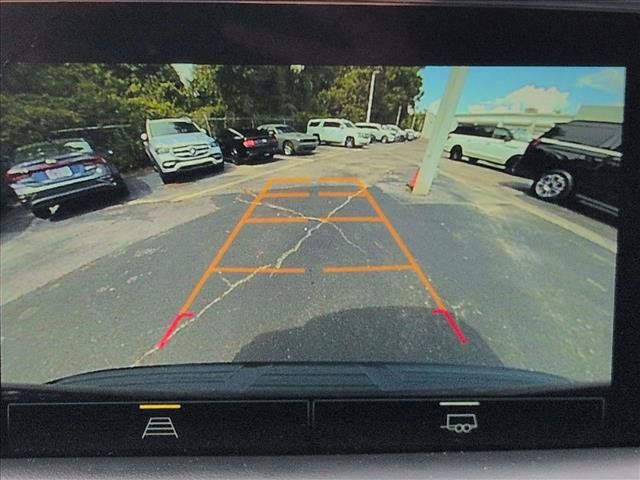 Used 2022 Chevrolet Suburban Z71 AWD/4WD image 16
