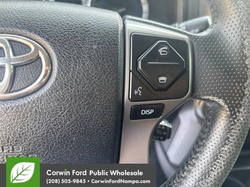 Used 2016 Toyota 4Runner SR5 AWD/4WD image 19