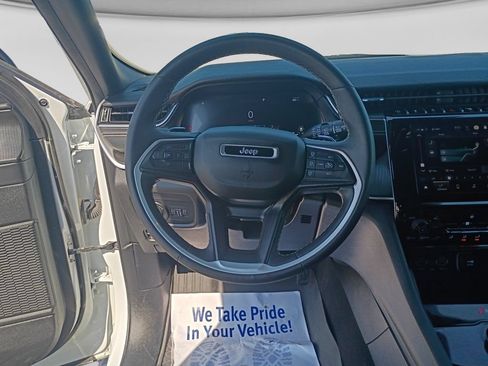 Used 2023 Jeep Grand Cherokee L Laredo AWD/4WD image 14